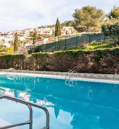 Vue /parking Privatif Apartament *